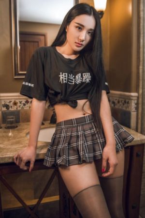 女人张开腿让男人桶视频